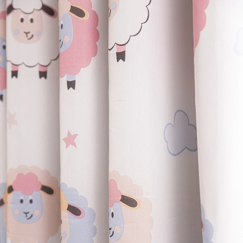 Cortina Curta Corta-Luz Estampada Pompom