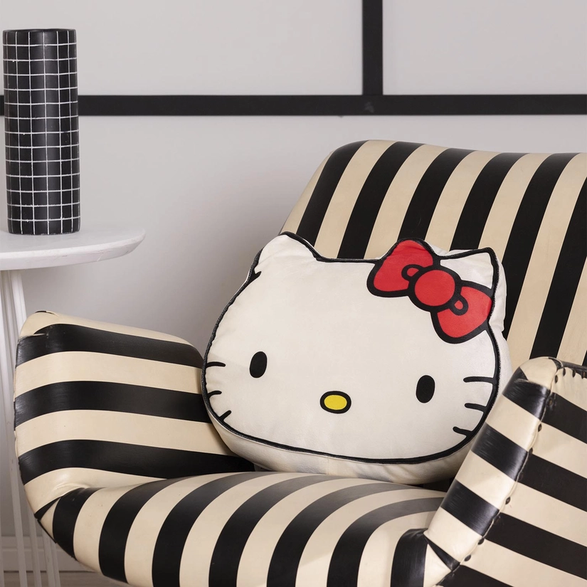 Almofada Aveludada Hello Kitty Face