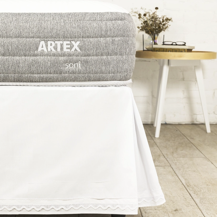 Saia para Cama Box Piquet com Bordado Inglês Complements