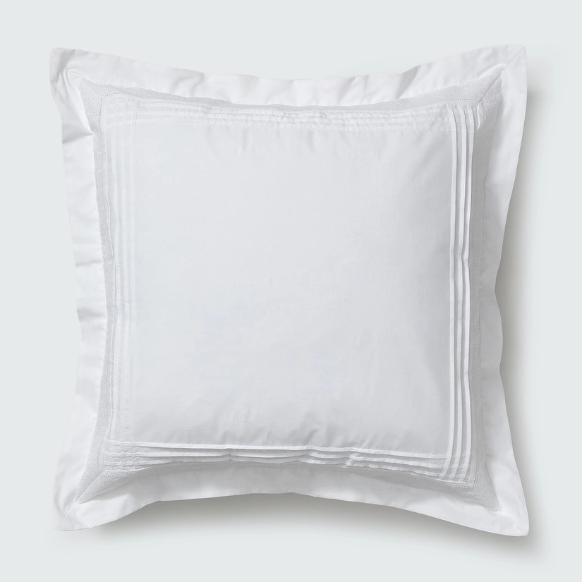 Capa de Almofada Bordado Inglês Louise 65cm x 65cm