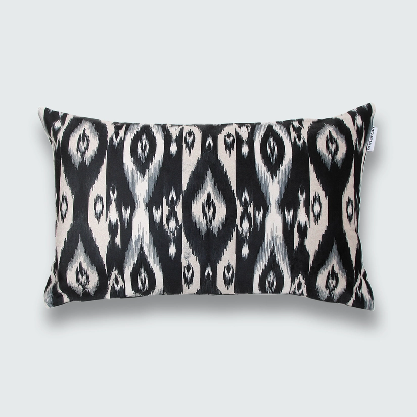 Capa de Almofada Aveludada Hitam 45cm x 30cm