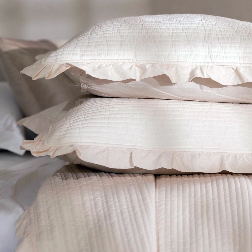 Kit Colcha Matelassê com Babados Olivia